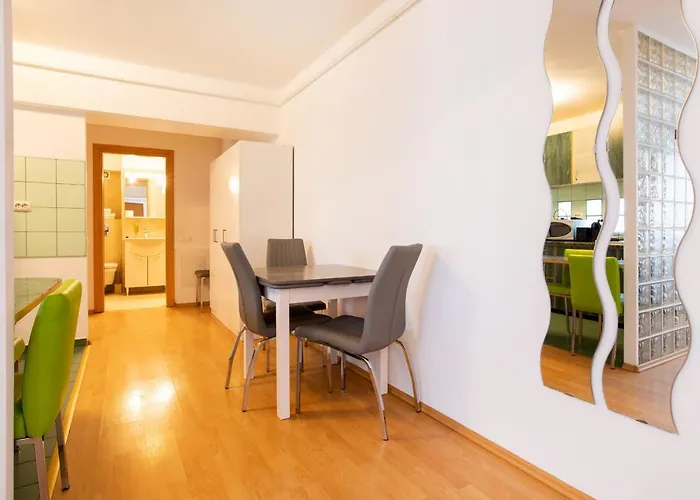 Virtutii Residence